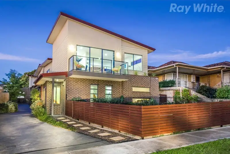 Main view of Homely townhouse listing, 1/6 Miranda Road, Reservoir VIC 3073