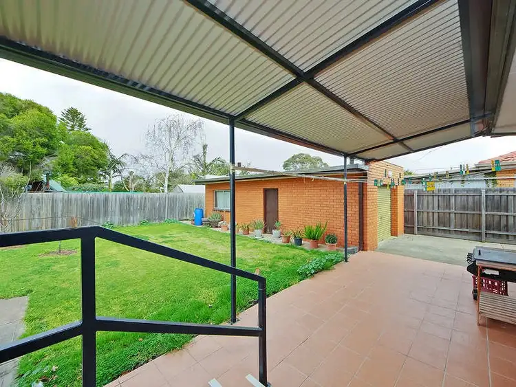 Fifth view of Homely house listing, 22 Mullhall Drive, St Albans VIC 3021