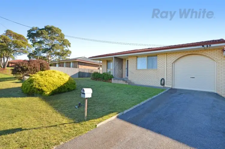 12 Sherwood Drive, Mckail WA 6330