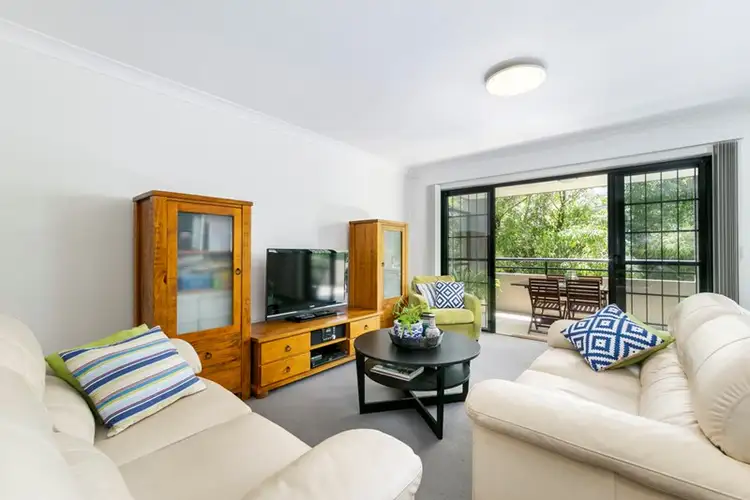 Second view of Homely apartment listing, 4/39 Cairns Street, Kangaroo Point QLD 4169
