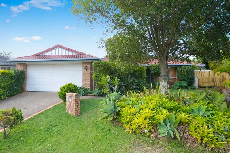 11 County Close, Parkwood QLD 4214