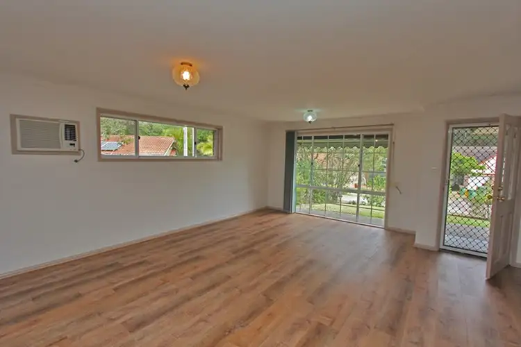 Second view of Homely house listing, 2/11 Lauren Close, Green Point NSW 2251