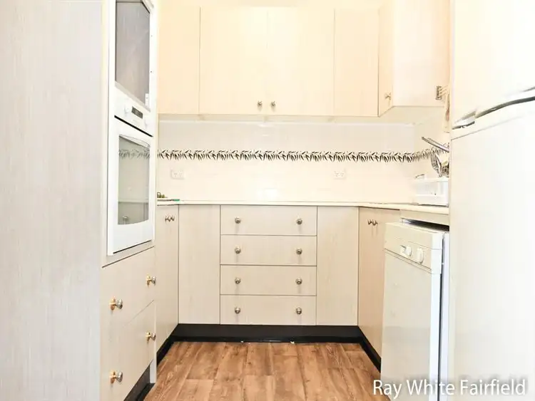 Sixth view of Homely house listing, 39 Neerini Avenue, Smithfield NSW 2164