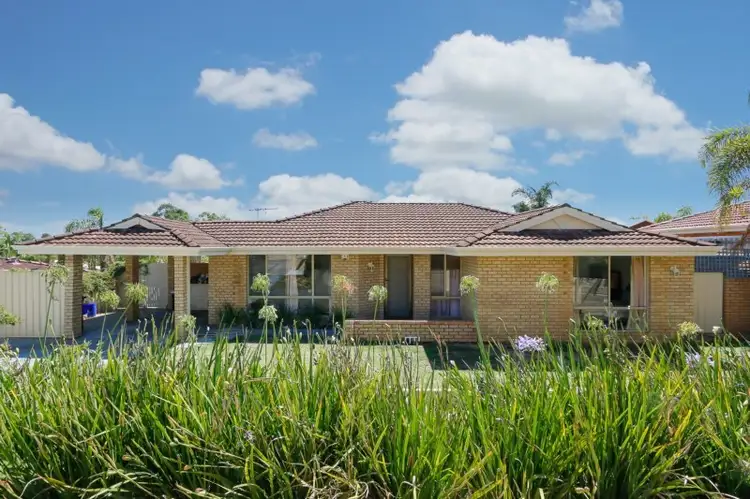 17 Clipper Drive, Ballajura WA 6066