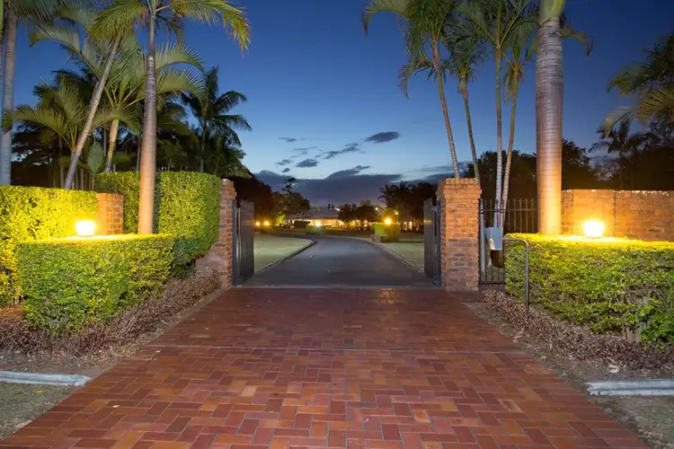 20 Neville Road, Bridgeman Downs QLD 4035