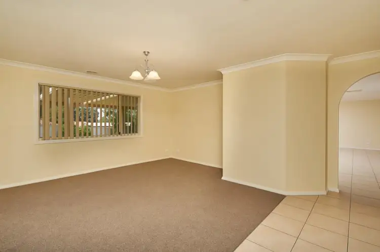 Fifth view of Homely house listing, 6 Yeomans Place, Kooringal NSW 2650