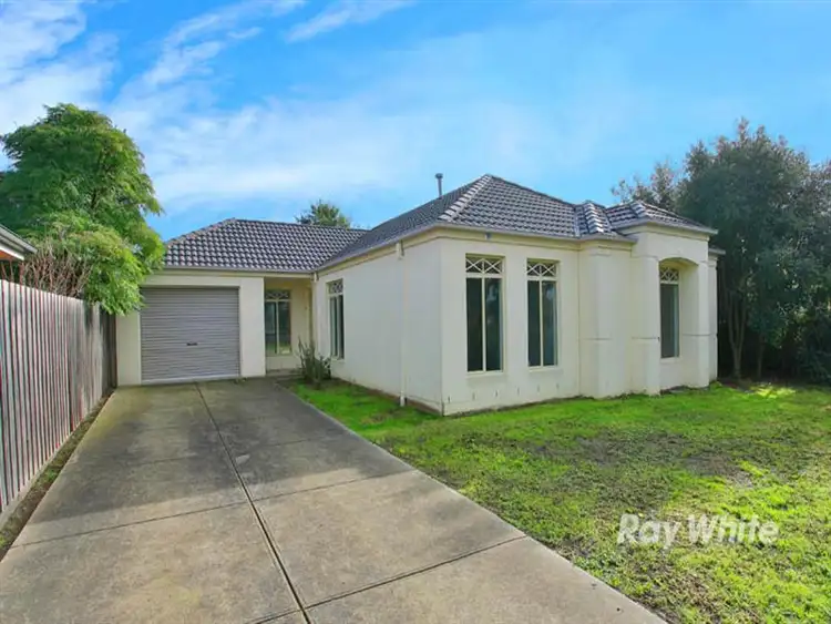 15 Incana Court, Cranbourne West VIC 3977