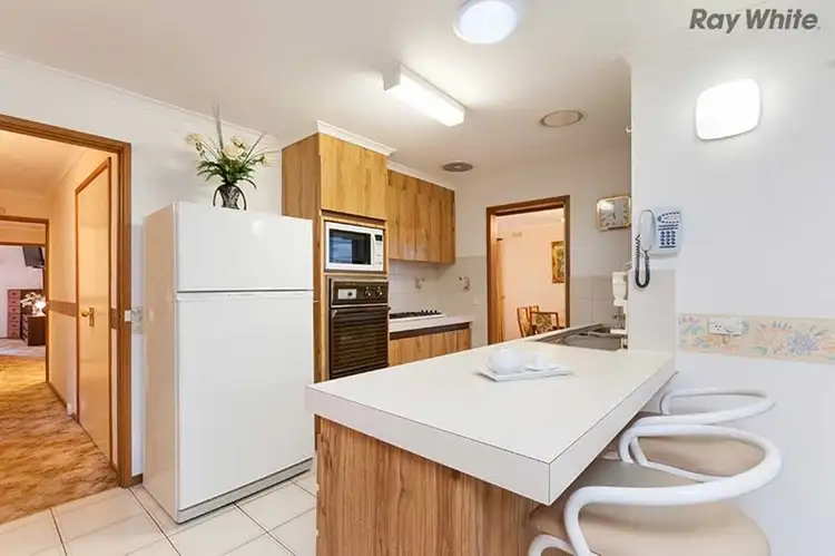 30 Cocoparra Crescent, Taylors Lakes VIC 3038