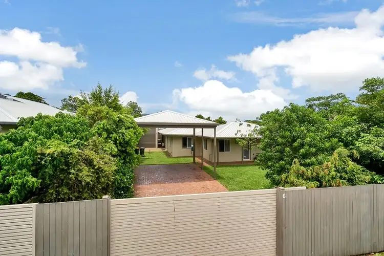 6 Robson Street, Kanimbla QLD 4870