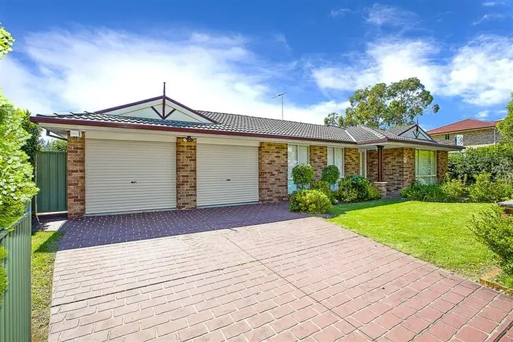 6 St Andrews Drive, Glenmore Park NSW 2745