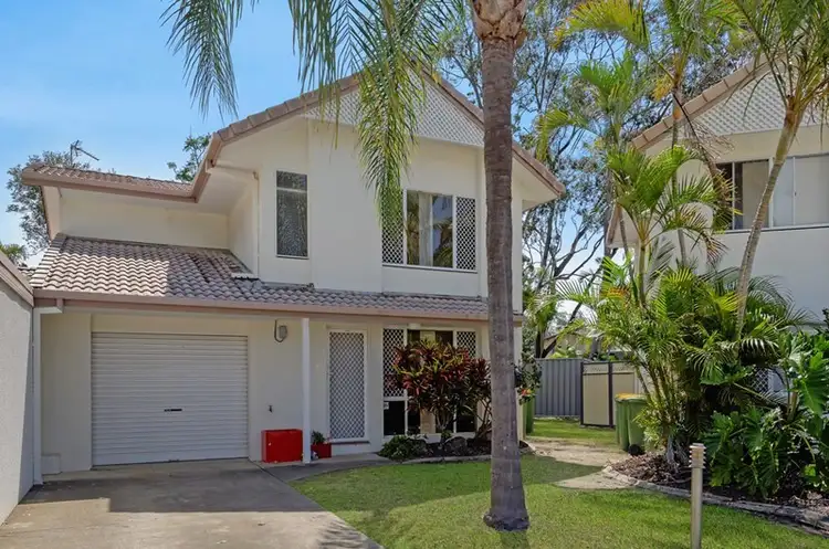 5/2 St Kevins Avenue, Benowa QLD 4217