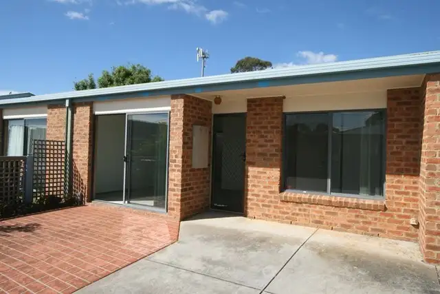 6/13 Douglas Road, Cowes VIC 3922
