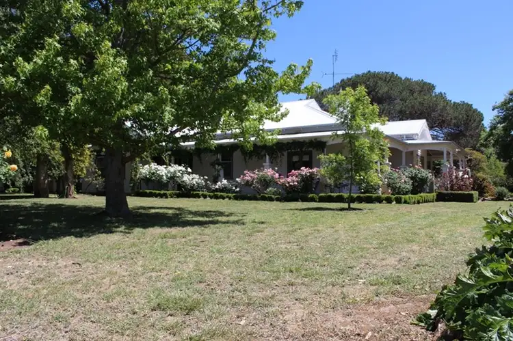 8115 Hamilton Highway, Hamilton VIC 3300