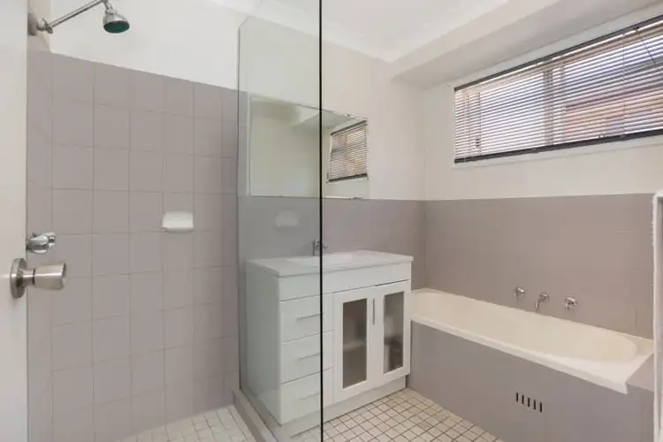 Sixth view of Homely house listing, 28 Jessica Street, Bateau Bay NSW 2261