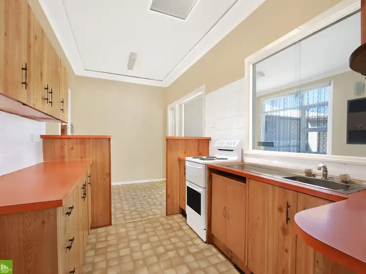 Second view of Homely house listing, 8 The Boulevard, Oak Flats NSW 2529