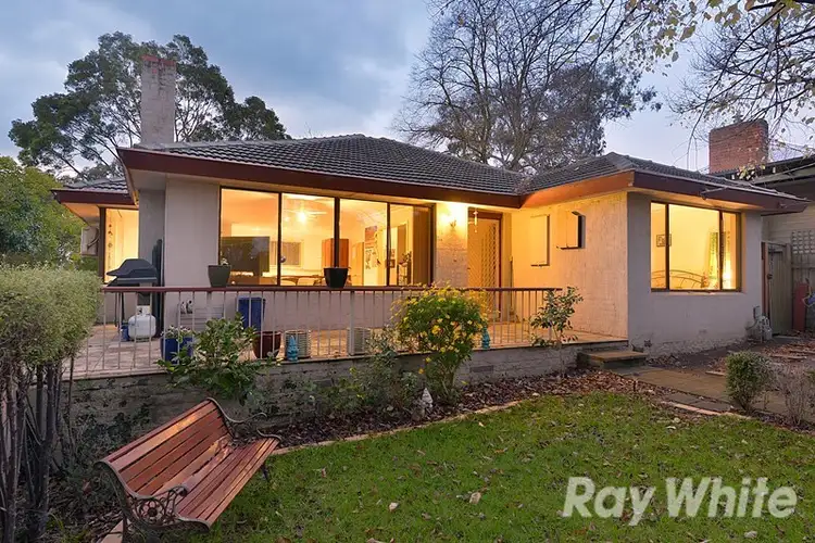 4 Berry Road, Bayswater North VIC 3153