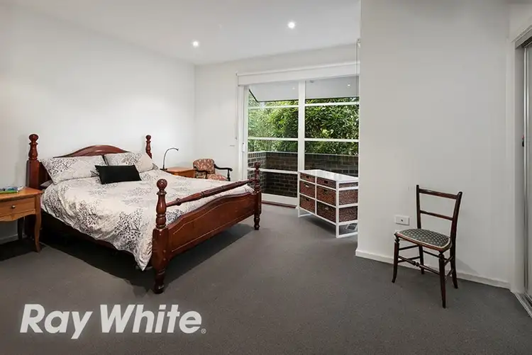 Sixth view of Homely townhouse listing, 4/9-11 Manikato Avenue, Mordialloc VIC 3195