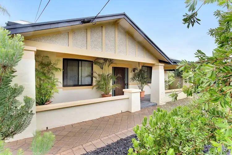 27 Barry Road, Oaklands Park SA 5046