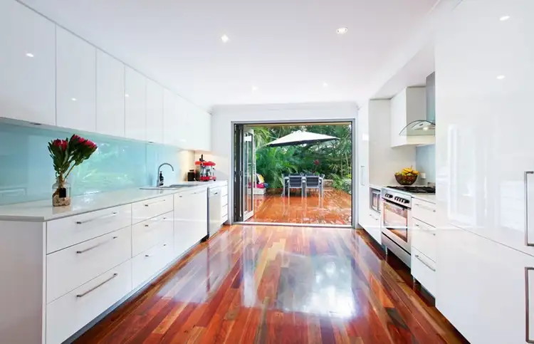 21 Dunkeith Avenue, Benowa Waters QLD 4217