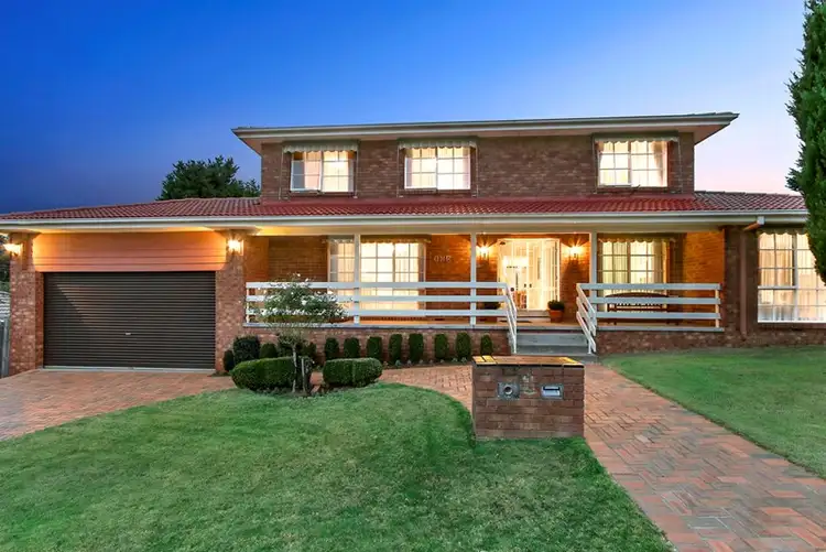 1 Mari Terrace, Croydon Hills VIC 3136