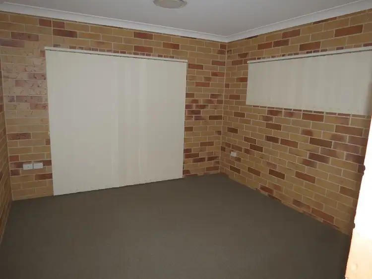 Sixth view of Homely house listing, Unit 1 54 Kidd Street, Emerald QLD 4720