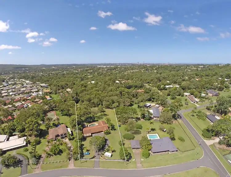 3 Innisfail Road, Highland Park QLD 4211