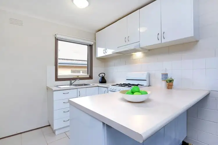 Fifth view of Homely unit listing, 1/811 Nepean Highway, Mornington VIC 3931