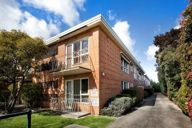 16/5 Gnarwyn Road, Carnegie VIC 3163