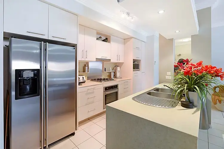 Seventh view of Homely unit listing, 5/8 Parnoo Street, Chevron Island QLD 4217