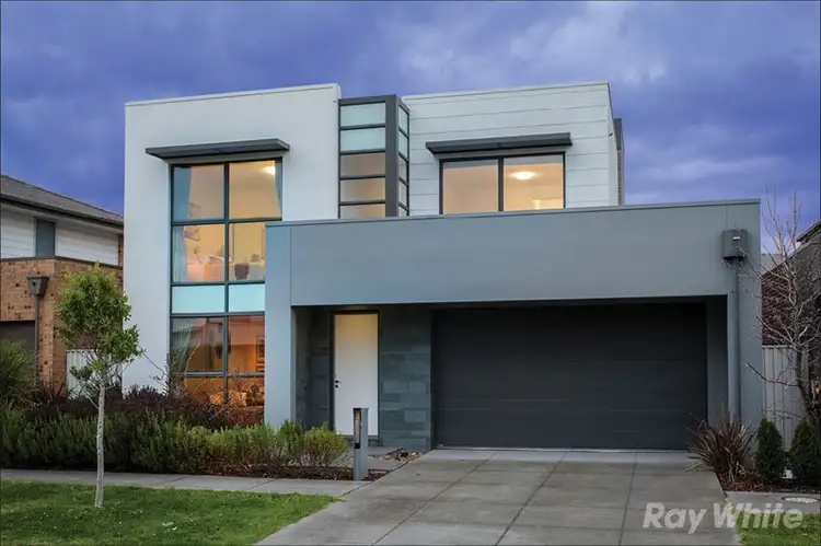 9 Beaconsfield Road, Mulgrave VIC 3170