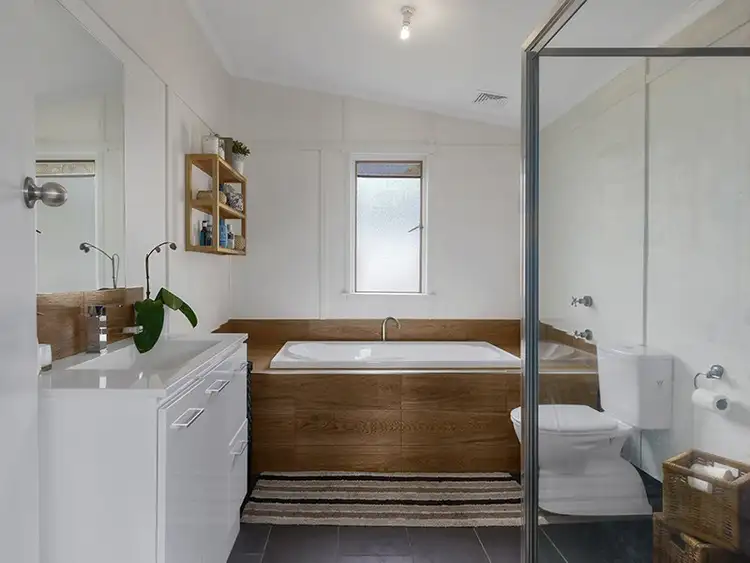 30 Barkoola Street, Upper Mount Gravatt QLD 4122