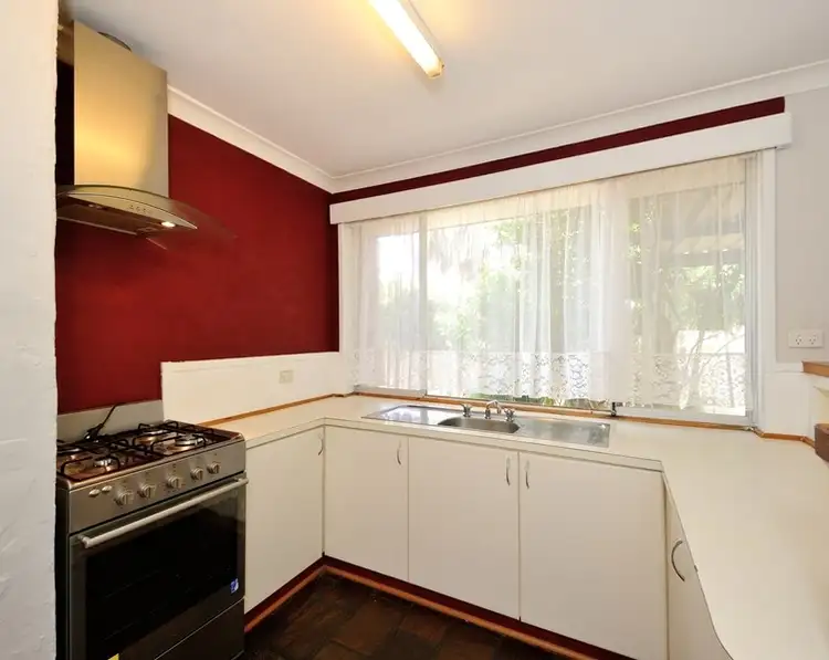 Seventh view of Homely house listing, 8 Riggs Place, Parmelia WA 6167
