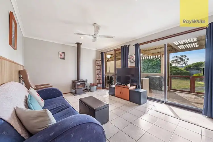 Sixth view of Homely house listing, 10 Brampton Close, Craigieburn VIC 3064