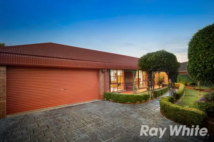 8 Milton Court, Aspendale Gardens VIC 3195