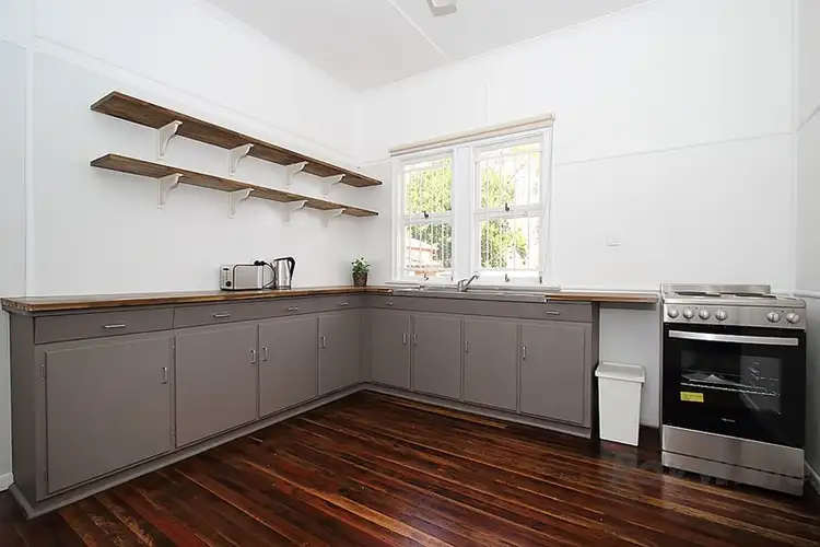 1 Liverpool Street, North Ipswich QLD 4305