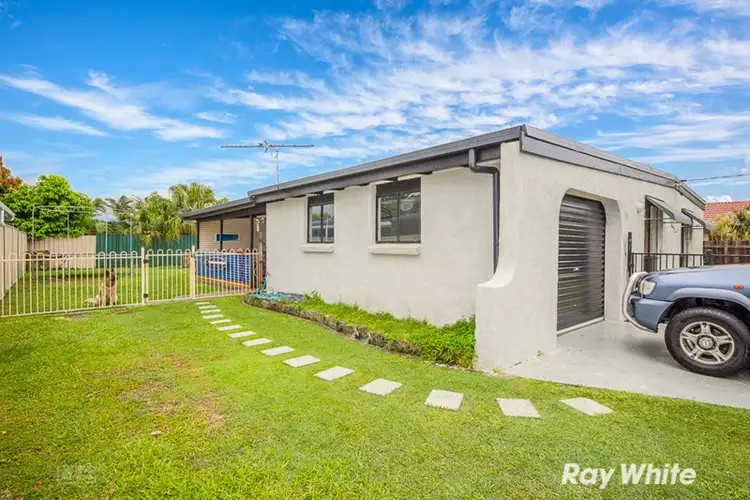 19 Dianthus Avenue, Banksia Beach QLD 4507