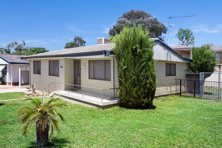 41 Holland Street, Tamworth NSW 2340
