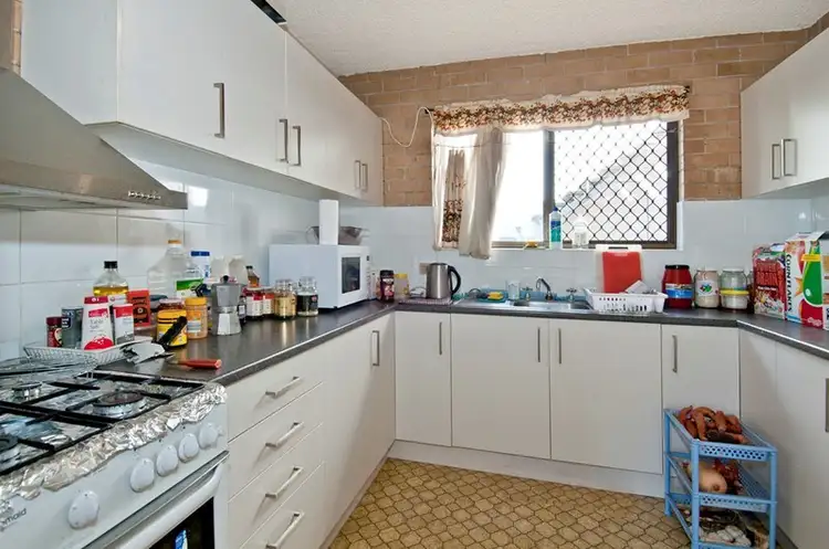 2/17 North Road, Woodridge QLD 4114