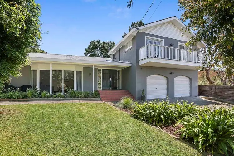 6 Brendan Court, Highton VIC 3216