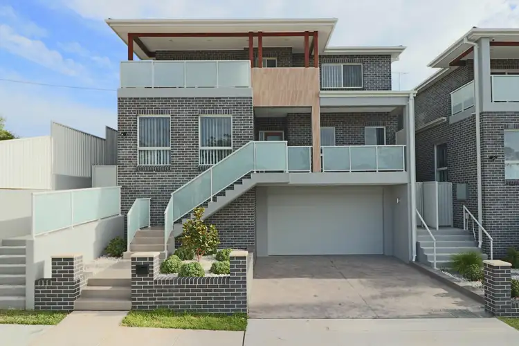 14 Wattle Road, Casula NSW 2170