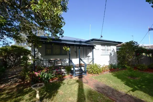 19 Tallarook Street, Seymour VIC 3660