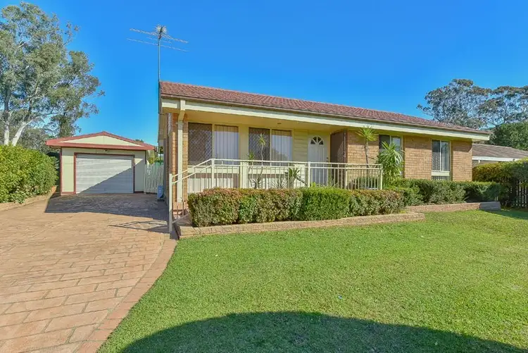 19 Desmond Street, Ingleburn NSW 2565