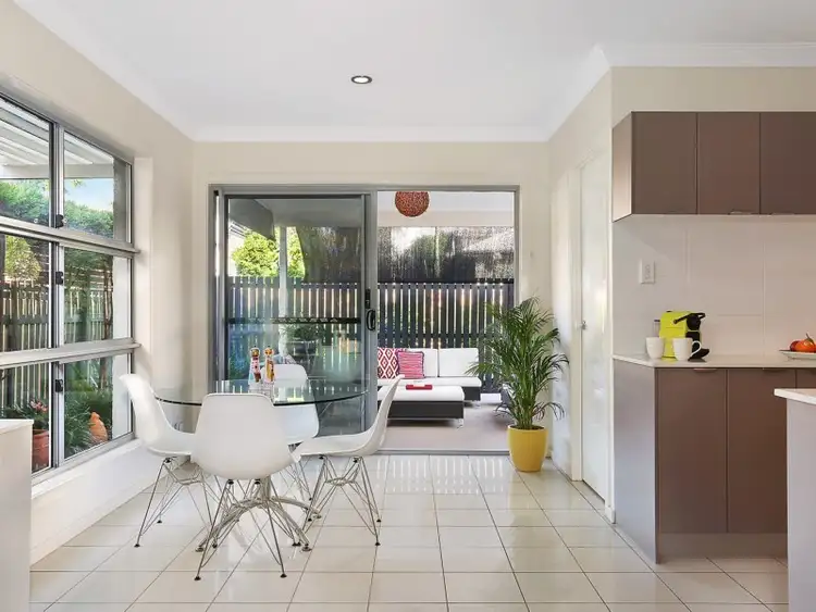 Second view of Homely townhouse listing, 8/9 Windsor Street, Hamilton QLD 4007