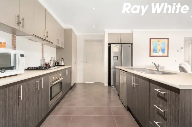 Second view of Homely house listing, 9 Rivendale Crescent, Drouin VIC 3818