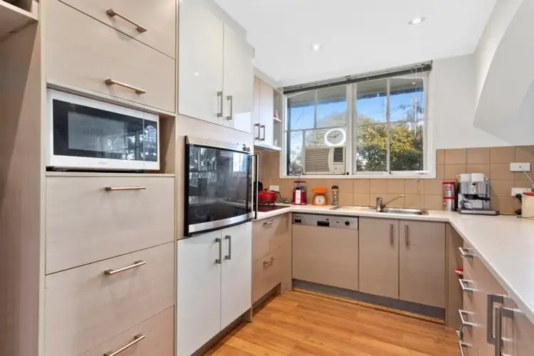Second view of Homely apartment listing, 5/40 Woorayl Street, Carnegie VIC 3163