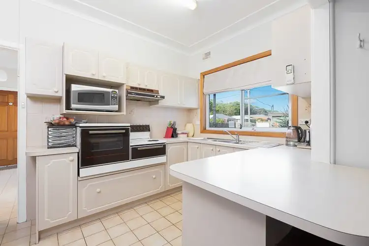 Seventh view of Homely house listing, 1 Acacia Street, Windang NSW 2528