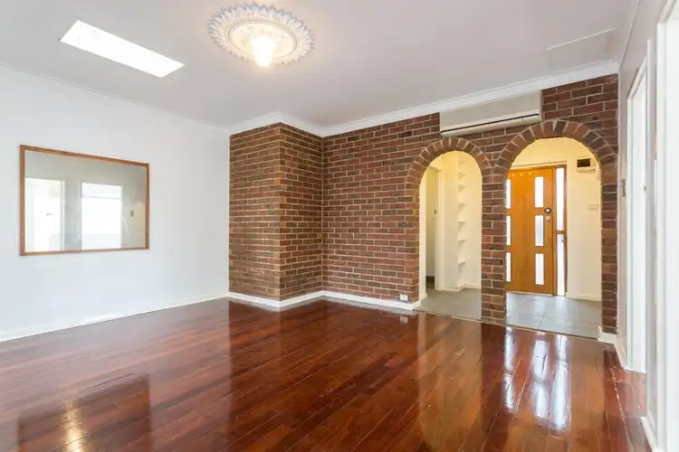 2/2 Alfred Avenue, Seaton SA 5023