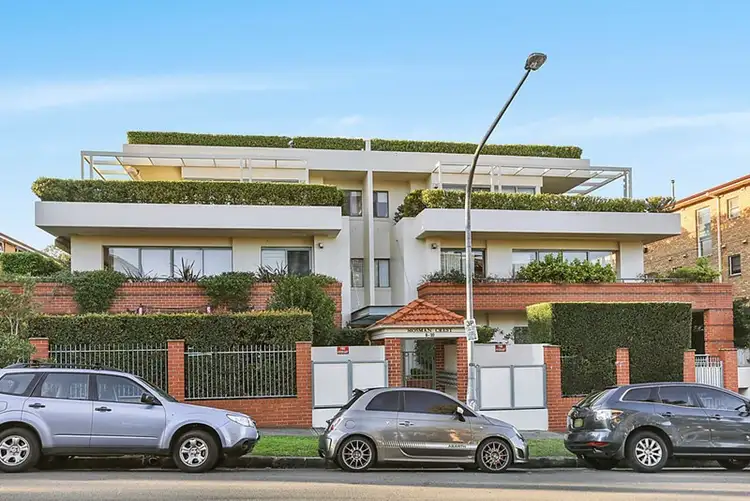 Fifth view of Homely apartment listing, 3/8-10 Clifford Street, Mosman NSW 2088