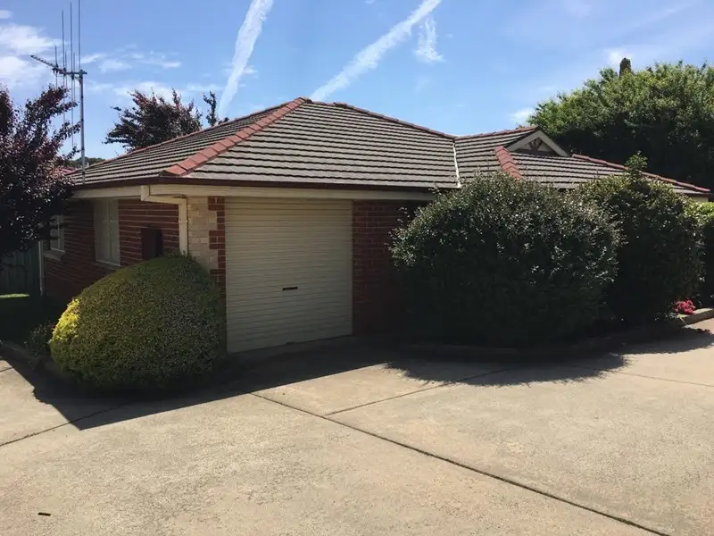 Main view of Homely villa listing, 4/129 Sampson Street, Orange NSW 2800