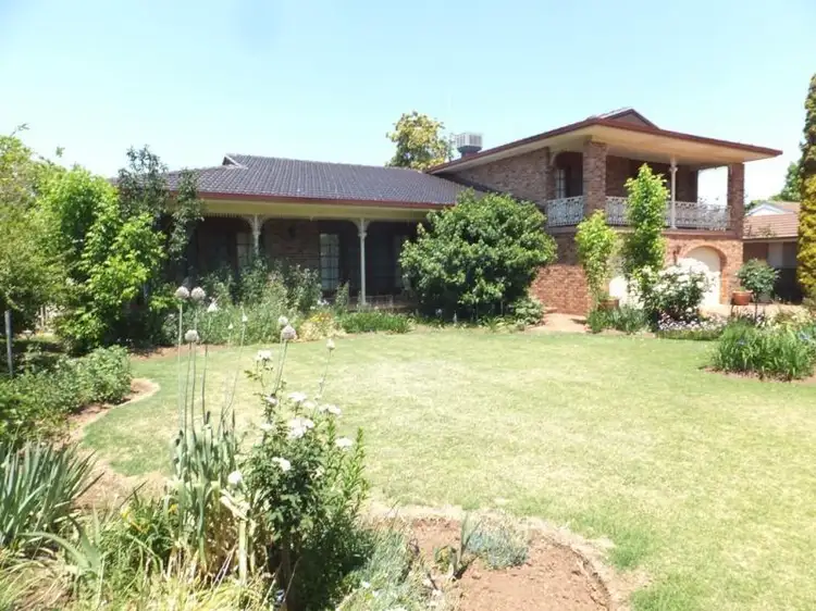 45 Bathurst Street, Forbes NSW 2871